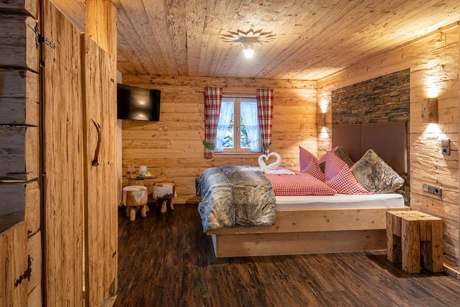 Almhotel Grünsteinblick 4*