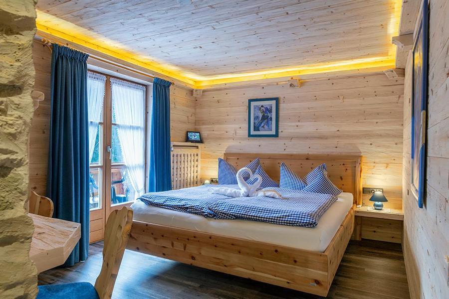Hotel Almhotel Gruensteinblick 4*
