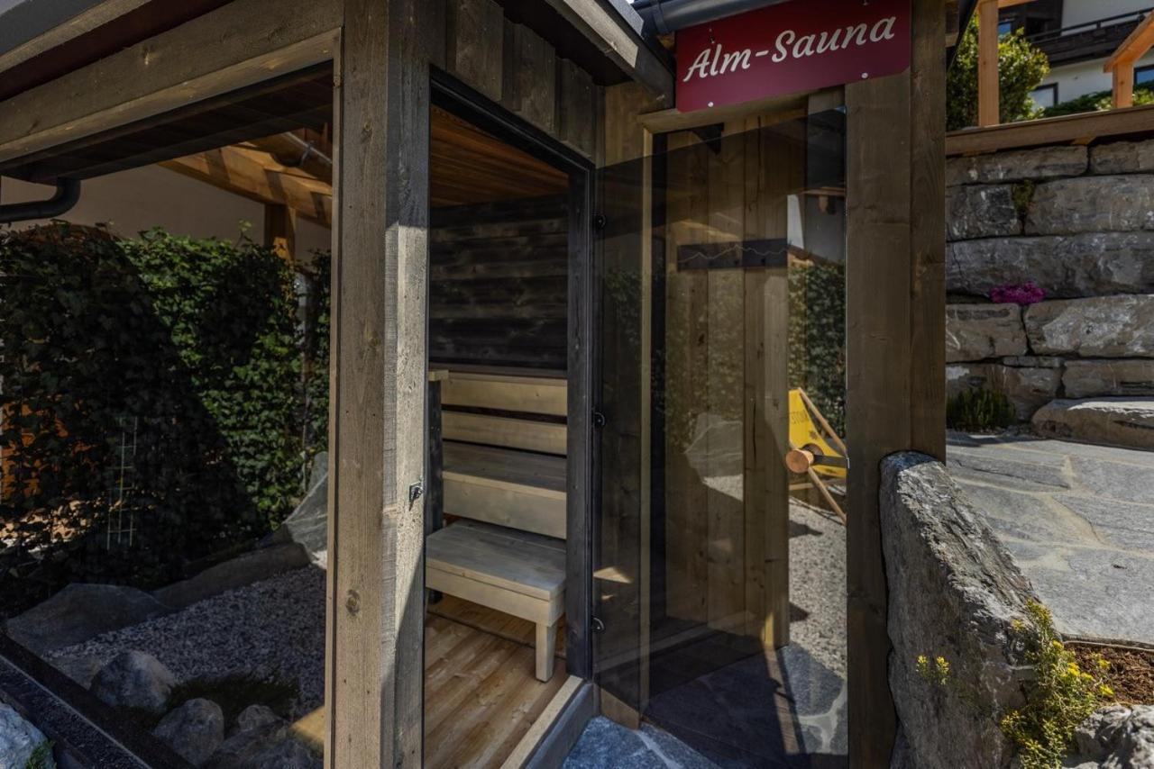 Hotel Almhotel Gruensteinblick 4*